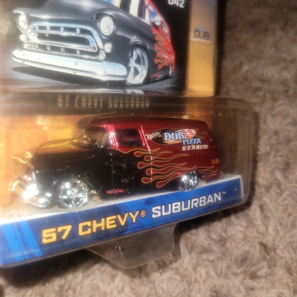 Dub City🏢🗽🌃 oldschool 57' Chevy suburban 1:64 scale car - Picture 6 of 8